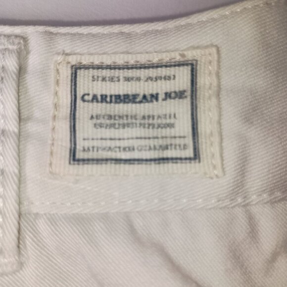 Caribbean Joe Women's White Bermuda Shorts with Patch Pockets Jean Style Size 8 - Picture 9 of 11